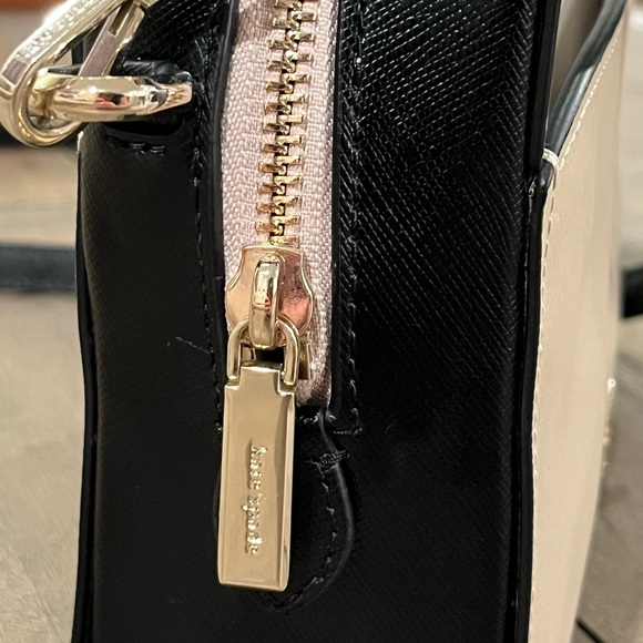 Kate Spade ♠️ Crossbody bag - Picture 3 of 13